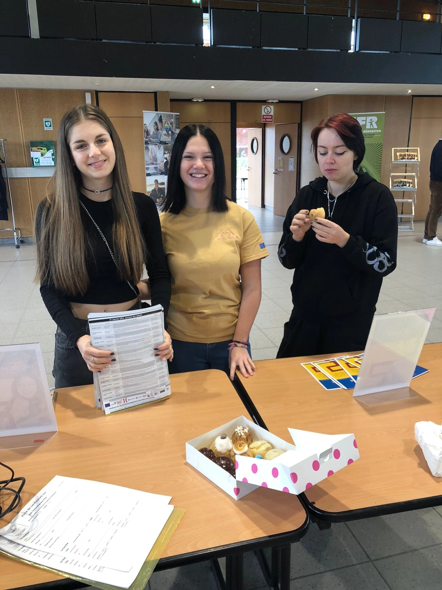 1700562667404 1700562667404