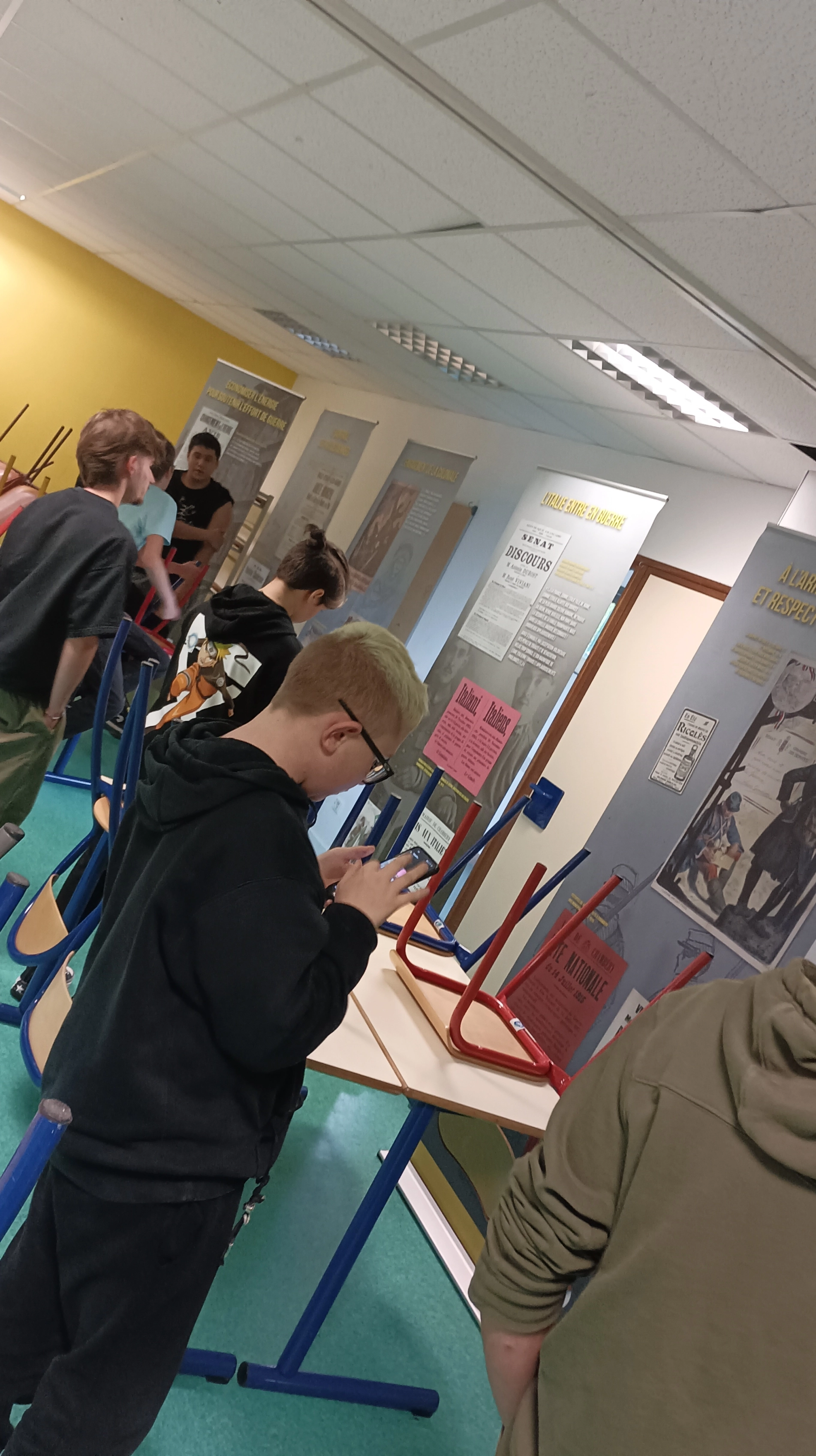 1714726823380 1714726823380