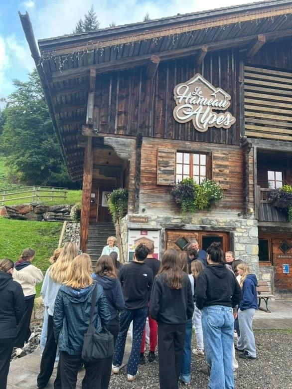 whatsapp-image-2025-09-23-at-09-41-25-2